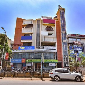 Fabhotel Max Inn